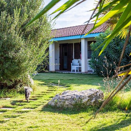 Agriturismo Is Cortillaris 까브라스 외부 사진