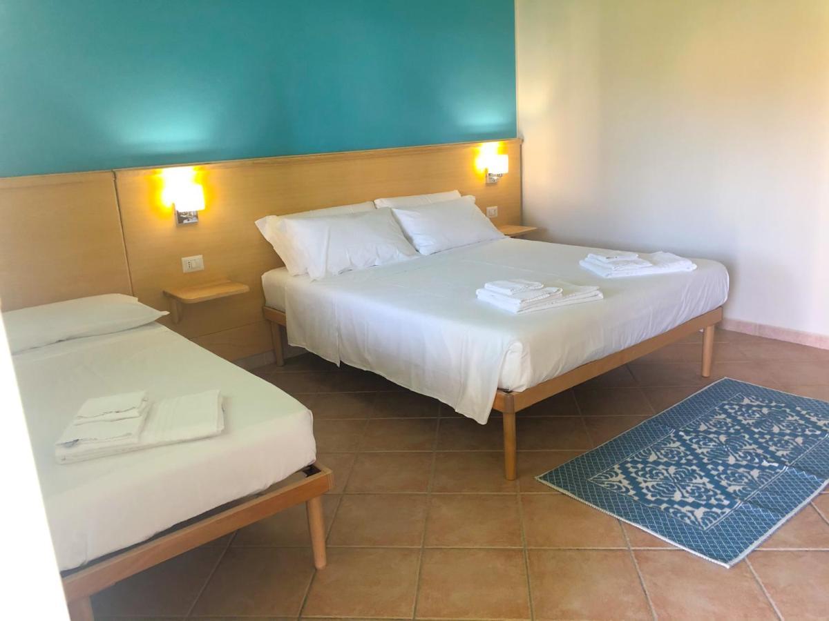 Agriturismo Is Cortillaris 까브라스 외부 사진