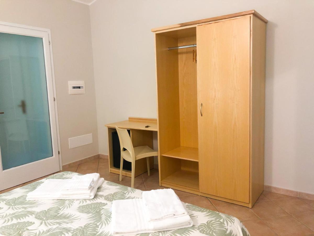 Agriturismo Is Cortillaris 까브라스 외부 사진
