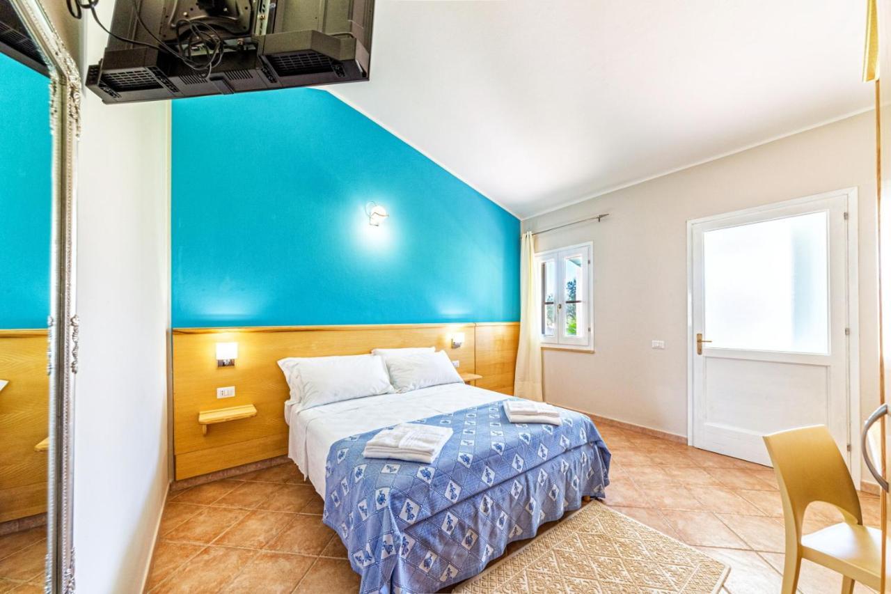 Agriturismo Is Cortillaris 까브라스 외부 사진