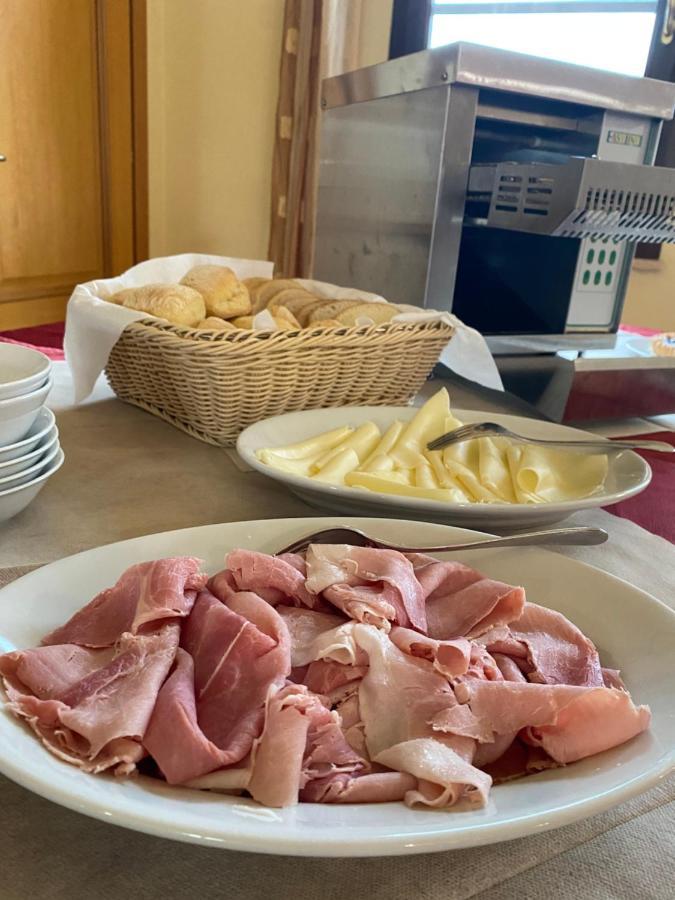Agriturismo Is Cortillaris 까브라스 외부 사진